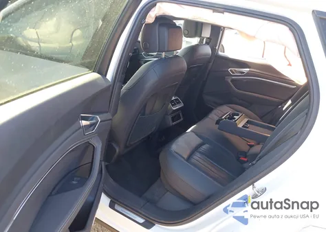 2022 Audi E-Tron Premium Plus Quattro из США, поврежденный, VIN WA1LAAGE3NB011114